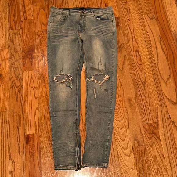 34x34 Skinny Light Wash Zip Jeans - Picture 2 of 4